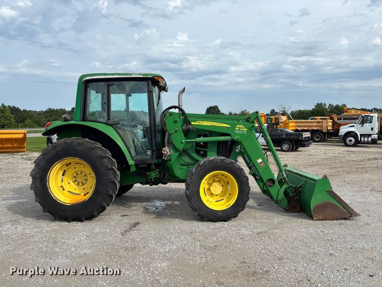 image for item DZ4612 2009 John Deere 6430 MFWD tractor