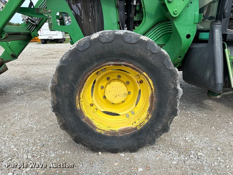 image for item DZ4612 2009 John Deere 6430 MFWD tractor