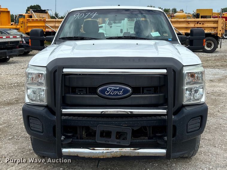 image for item DZ4613 2015 Ford  F250 Super Duty XL Ext. Cab pickup truck