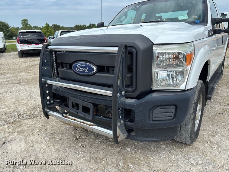 image for item DZ4613 2015 Ford  F250 Super Duty XL Ext. Cab pickup truck
