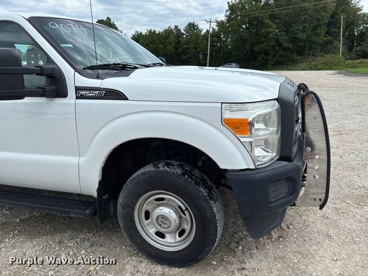 image for item DZ4613 2015 Ford  F250 Super Duty XL Ext. Cab pickup truck