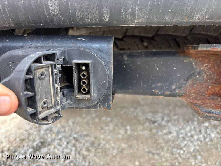 image for item DZ4613 2015 Ford  F250 Super Duty XL Ext. Cab pickup truck