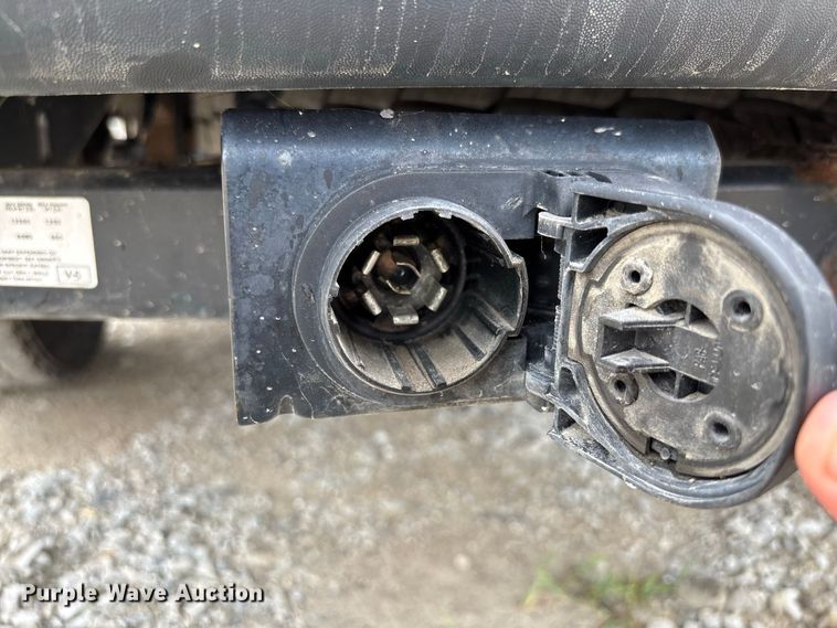 image for item DZ4613 2015 Ford  F250 Super Duty XL Ext. Cab pickup truck
