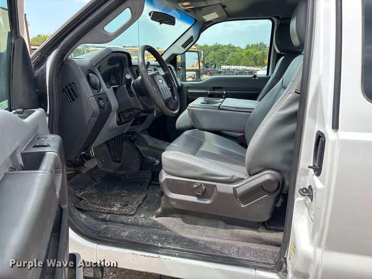 image for item DZ4613 2015 Ford  F250 Super Duty XL Ext. Cab pickup truck