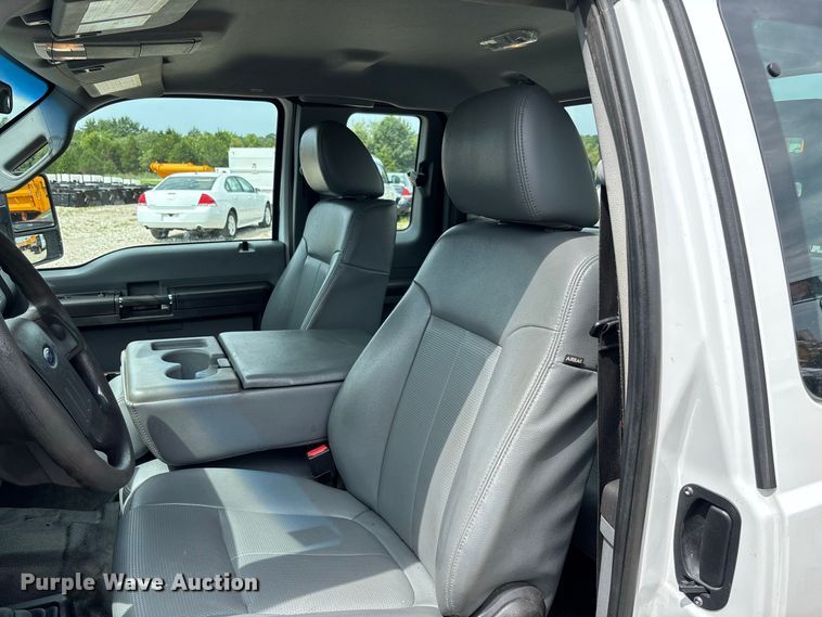 image for item DZ4613 2015 Ford  F250 Super Duty XL Ext. Cab pickup truck