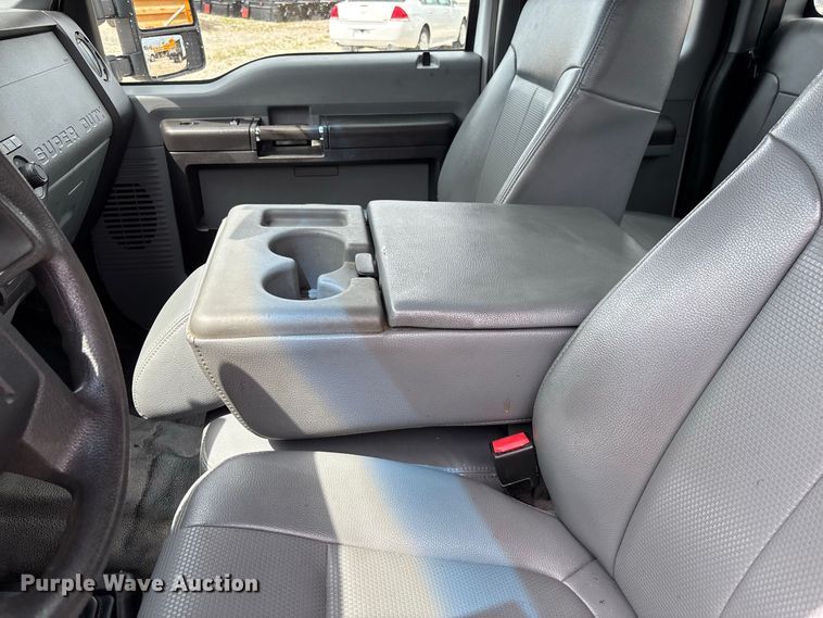 image for item DZ4613 2015 Ford  F250 Super Duty XL Ext. Cab pickup truck