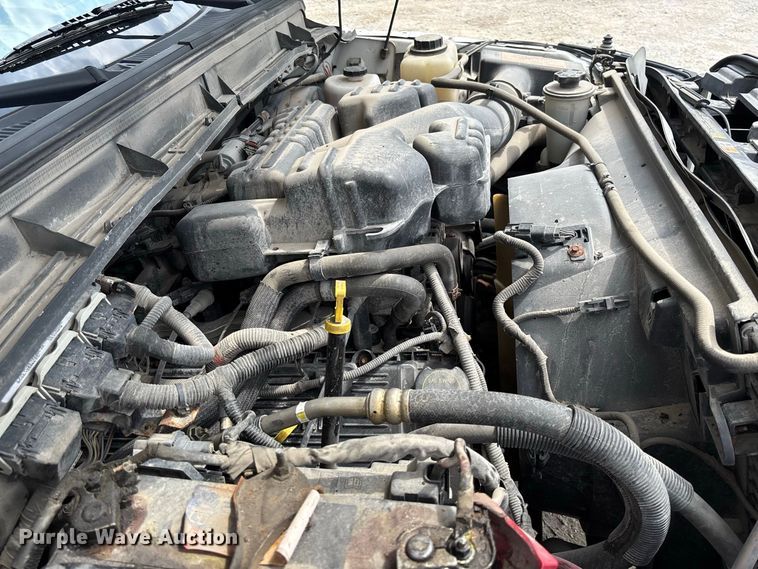 image for item DZ4613 2015 Ford  F250 Super Duty XL Ext. Cab pickup truck