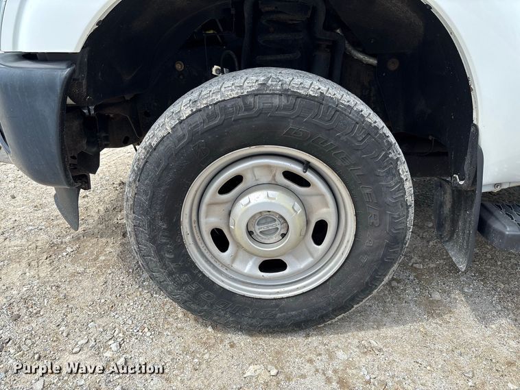 image for item DZ4613 2015 Ford  F250 Super Duty XL Ext. Cab pickup truck