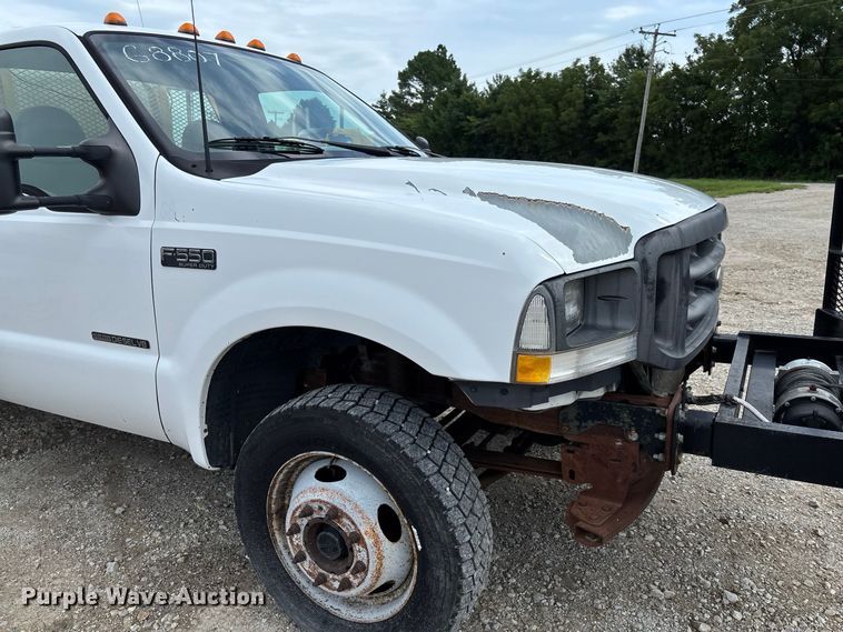 image for item DZ4614 2002 Ford  F550 Super Duty XL drilling rig truck