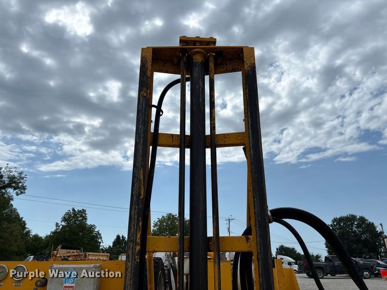 image for item DZ4614 2002 Ford  F550 Super Duty XL drilling rig truck