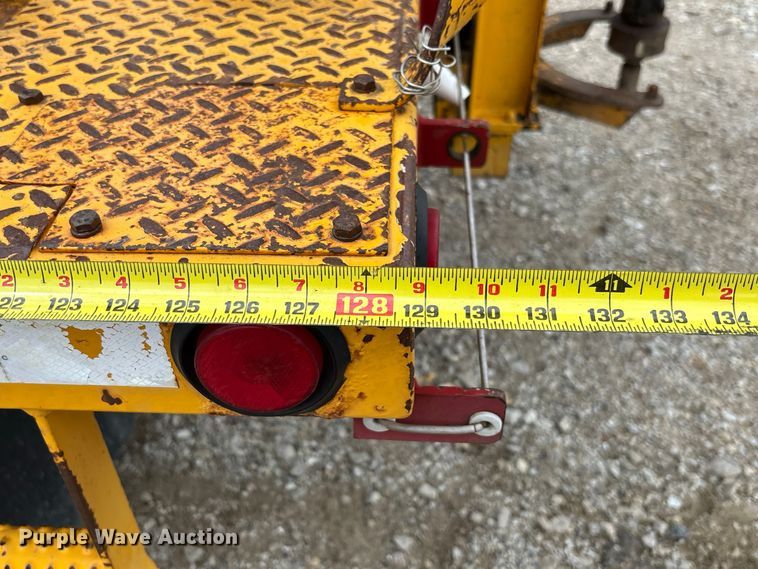 image for item DZ4614 2002 Ford  F550 Super Duty XL drilling rig truck