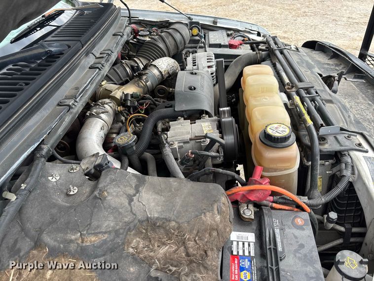 image for item DZ4614 2002 Ford  F550 Super Duty XL drilling rig truck