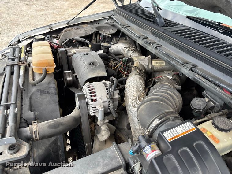 image for item DZ4614 2002 Ford  F550 Super Duty XL drilling rig truck