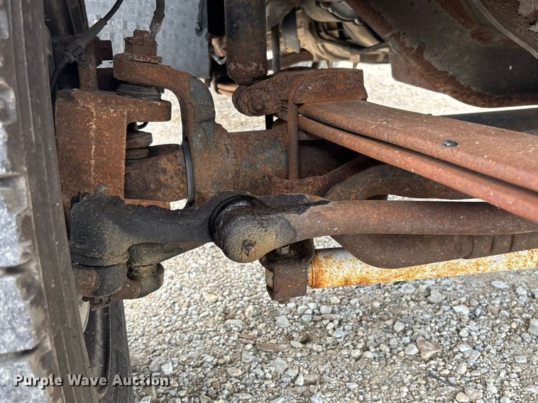 image for item DZ4614 2002 Ford  F550 Super Duty XL drilling rig truck