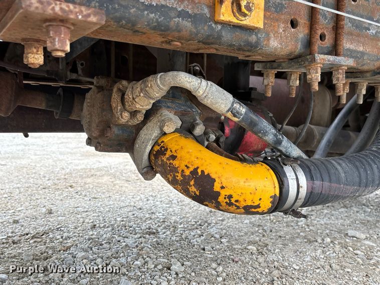 image for item DZ4614 2002 Ford  F550 Super Duty XL drilling rig truck