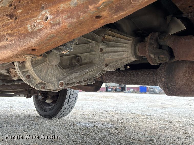 image for item DZ4614 2002 Ford  F550 Super Duty XL drilling rig truck