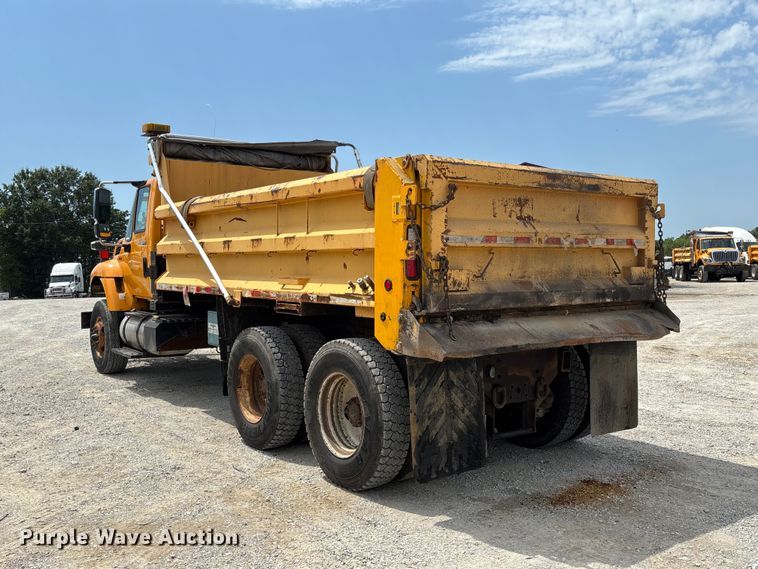 image for item DZ4615 2010 International  7500 dump truck
