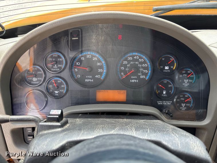 image for item DZ4615 2010 International  7500 dump truck
