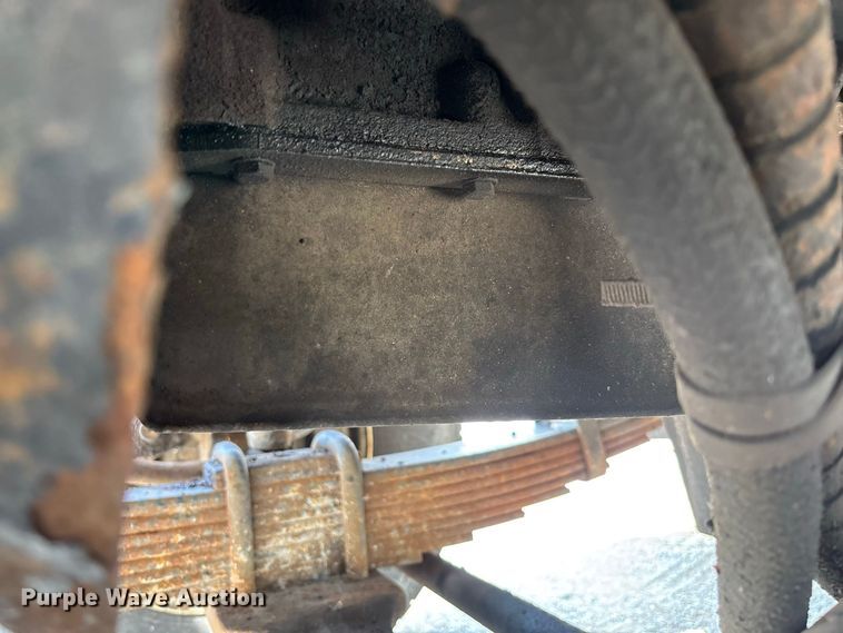 image for item DZ4615 2010 International  7500 dump truck