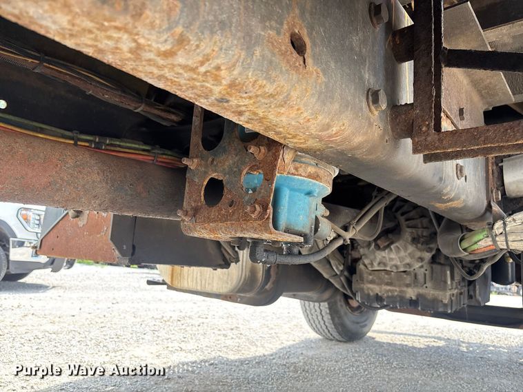 image for item DZ4615 2010 International  7500 dump truck