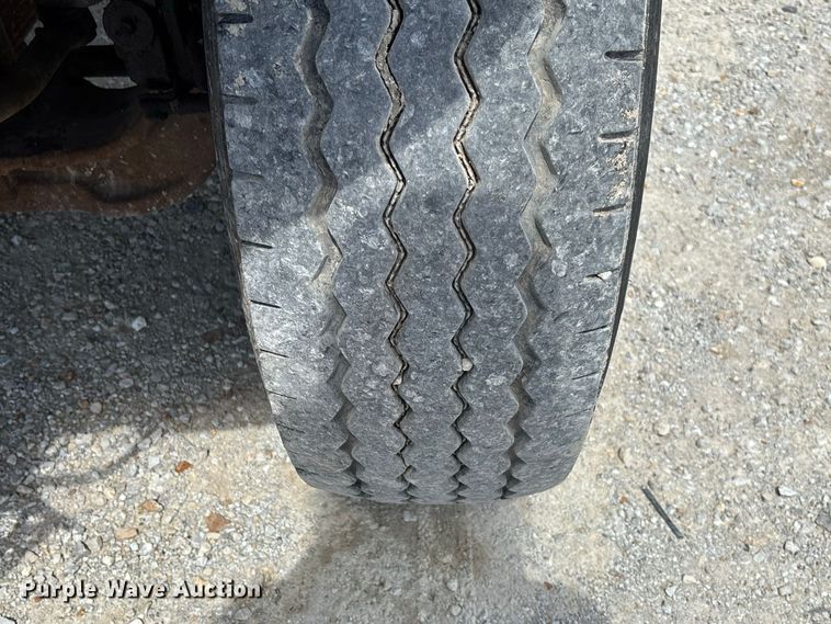 image for item DZ4615 2010 International  7500 dump truck