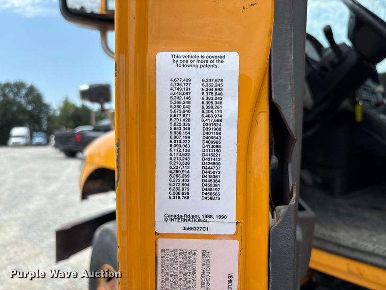 image for item DZ4615 2010 International  7500 dump truck