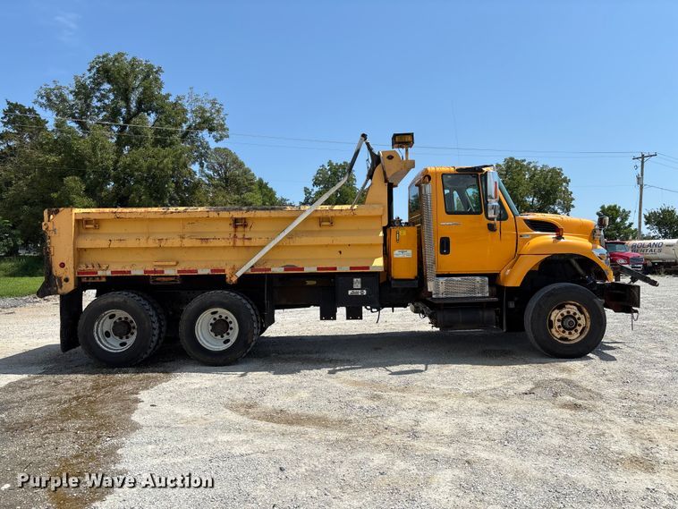 image for item DZ4616 2012 International  7500 dump truck