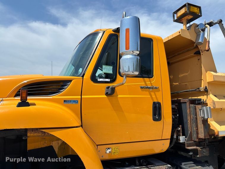 image for item DZ4616 2012 International  7500 dump truck