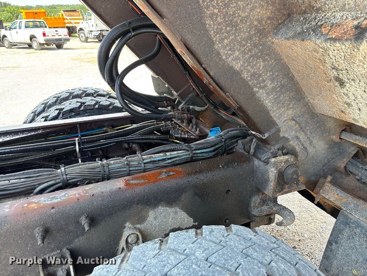 image for item DZ4616 2012 International  7500 dump truck