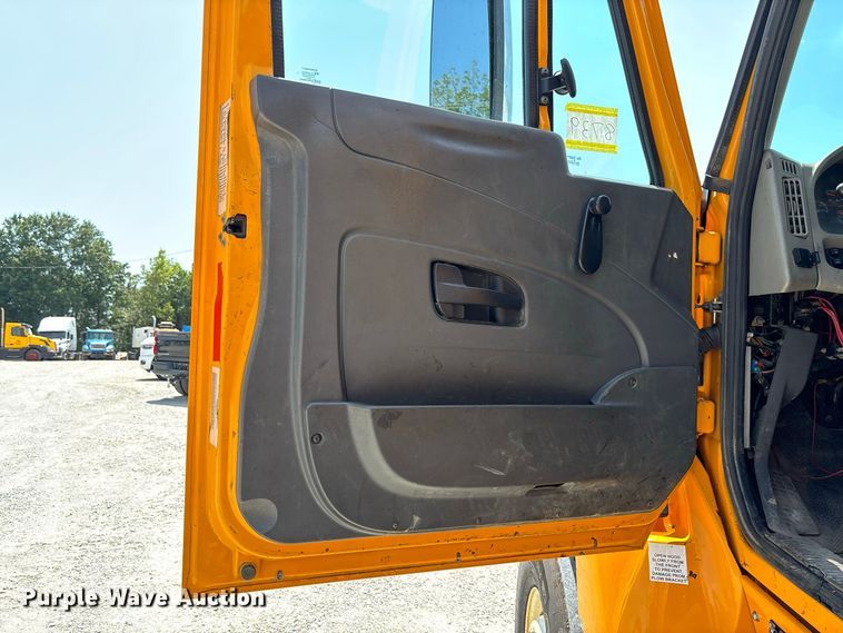 image for item DZ4616 2012 International  7500 dump truck