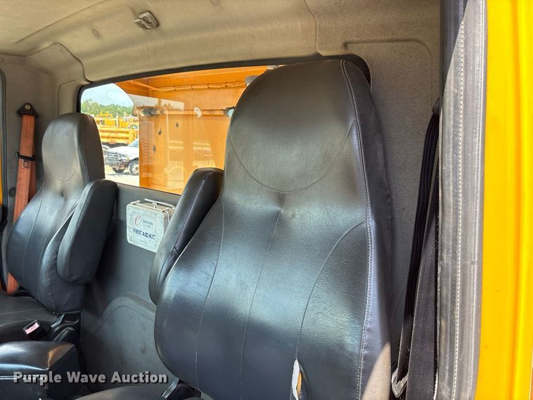 image for item DZ4616 2012 International  7500 dump truck