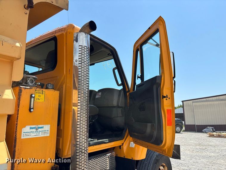 image for item DZ4616 2012 International  7500 dump truck