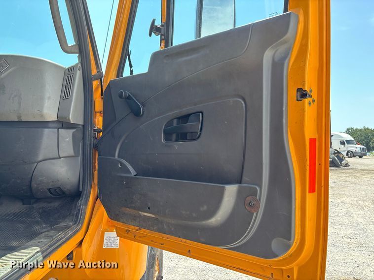image for item DZ4616 2012 International  7500 dump truck