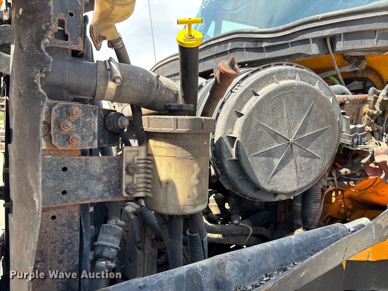 image for item DZ4616 2012 International  7500 dump truck