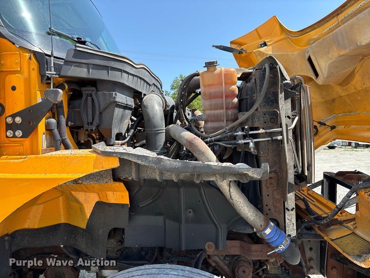 image for item DZ4616 2012 International  7500 dump truck