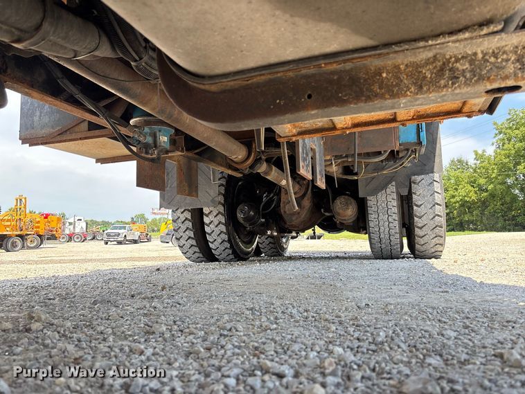image for item DZ4616 2012 International  7500 dump truck