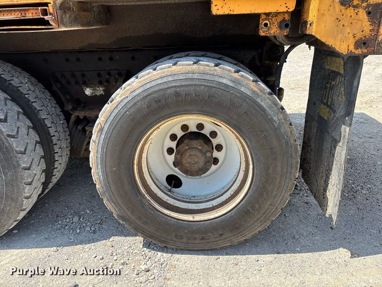 image for item DZ4616 2012 International  7500 dump truck