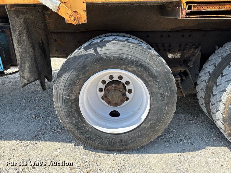 image for item DZ4616 2012 International  7500 dump truck