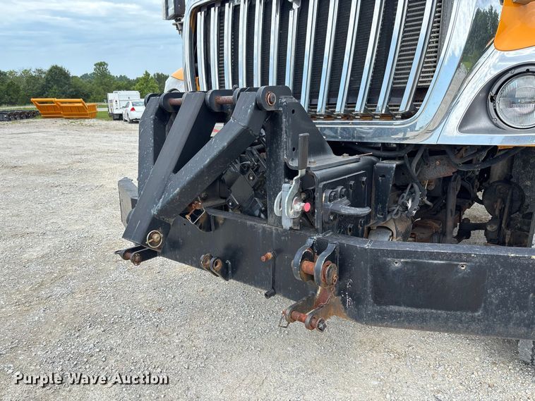 image for item DZ4617 2010 International  7400 dump truck