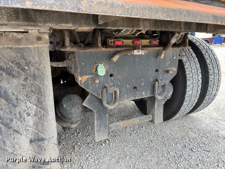 image for item DZ4617 2010 International  7400 dump truck