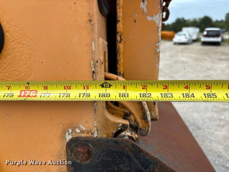 image for item DZ4617 2010 International  7400 dump truck