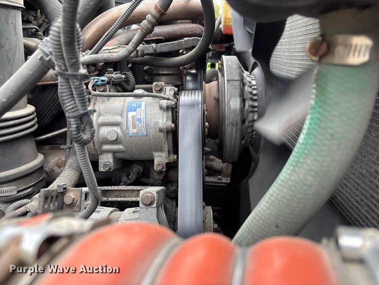 image for item DZ4617 2010 International  7400 dump truck