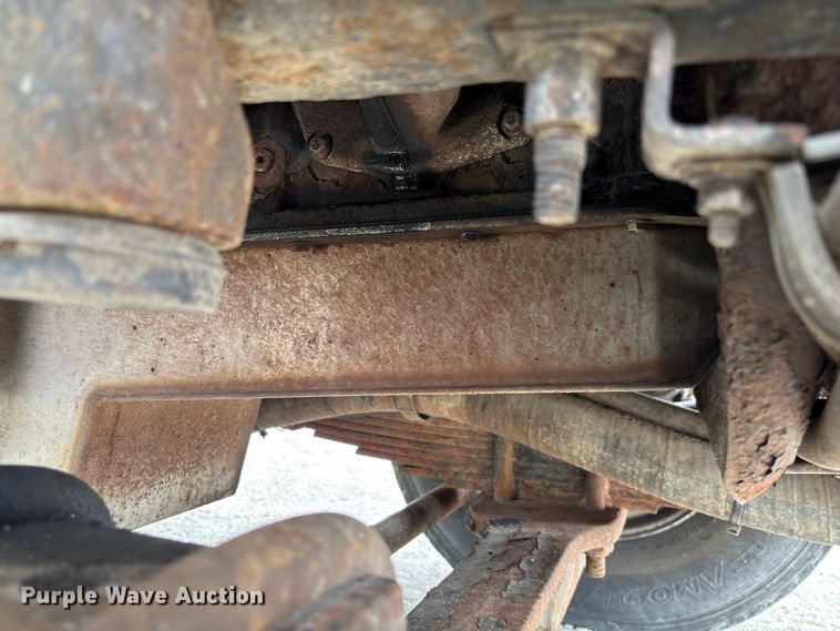 image for item DZ4617 2010 International  7400 dump truck
