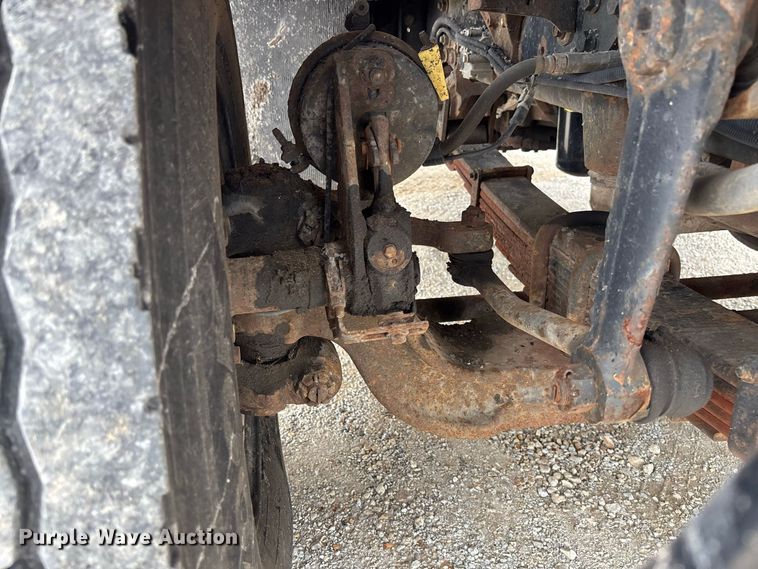 image for item DZ4617 2010 International  7400 dump truck