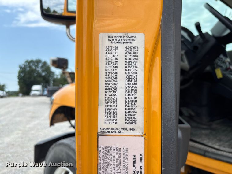 image for item DZ4617 2010 International  7400 dump truck