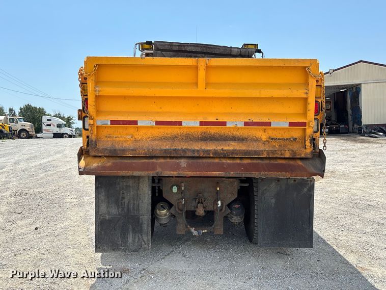 image for item DZ4618 2010 International  7400 dump truck