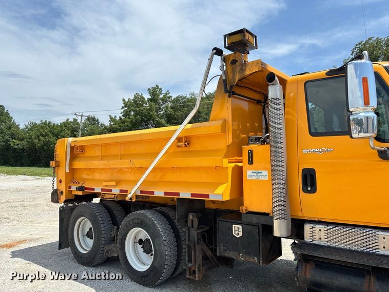 image for item DZ4618 2010 International  7400 dump truck