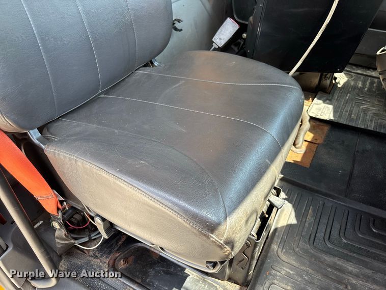 image for item DZ4618 2010 International  7400 dump truck