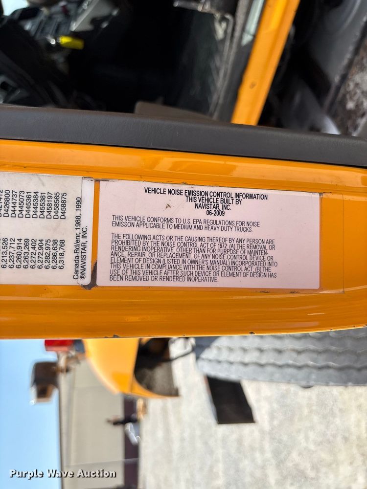image for item DZ4618 2010 International  7400 dump truck