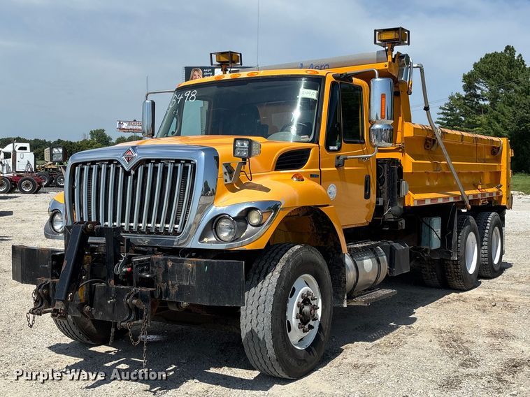 image for item DZ4619 2011 International  7400 dump truck